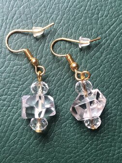 Prachtige oorhangers van herkimer diamant met bergkristal