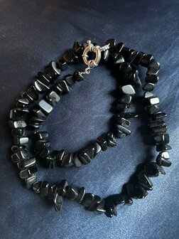 Stevige ketting met krachtige onyx stenen