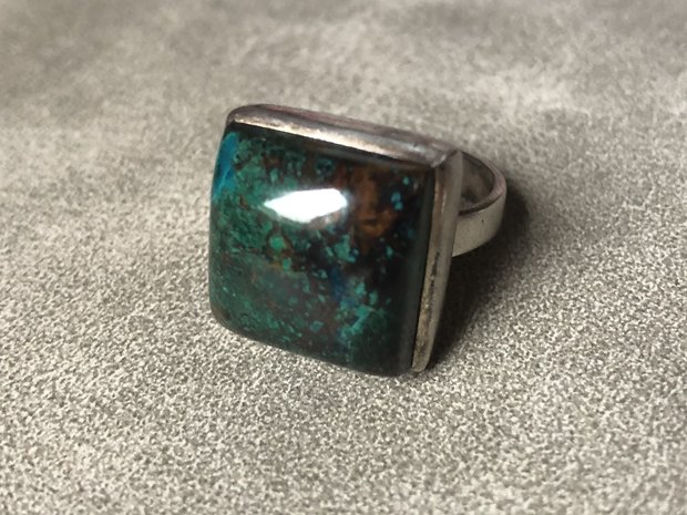 Vierkante zilveren ring van chrysocolla, maat 17,5